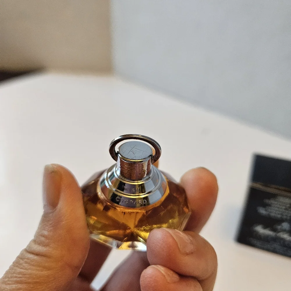 WISH by Chopard .17 oz/5ml EAU DE PARFUM pour NEW in Box VINTAGE - Picture 5 of 5